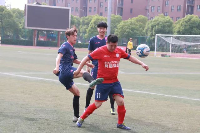 意甲-特奥造乌龙梅西亚斯破门 AC米兰2-0亚特兰大